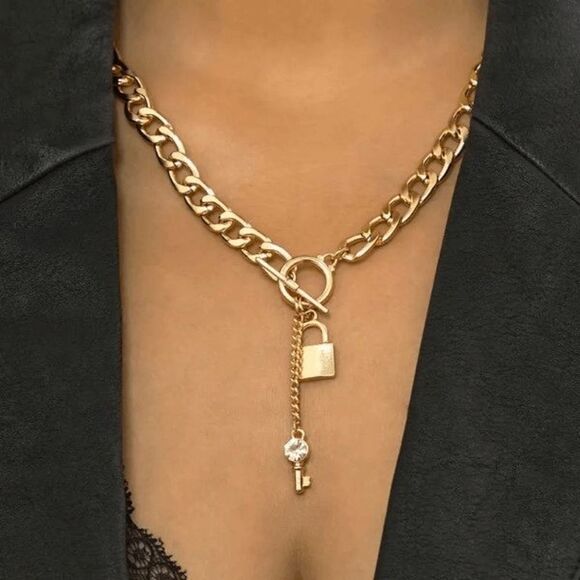 Lock and Key Diamond Gold Chain Necklace - Picture 1 of 3